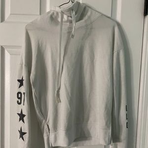 White Live Love Dream Long-Sleeved Shirt